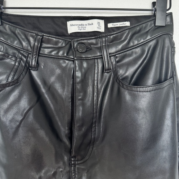 Vegan Leather Skinny Pants - Picture 5 of 7